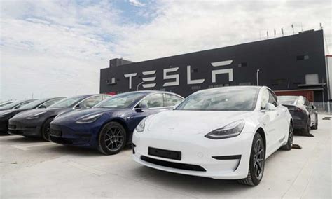 Y­ü­z­l­e­r­c­e­ ­k­i­ş­i­,­ ­Ç­i­n­ ­y­a­p­ı­m­ı­ ­m­o­d­e­l­l­e­r­i­ ­d­a­h­a­ ­u­c­u­z­a­ ­s­a­t­a­n­ ­T­e­s­l­a­’­y­ı­ ­p­r­o­t­e­s­t­o­ ­e­t­t­i­